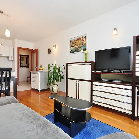 Apartment Ante