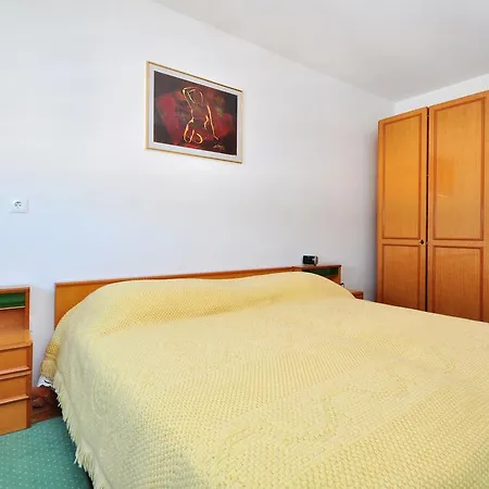 Ante Apartment