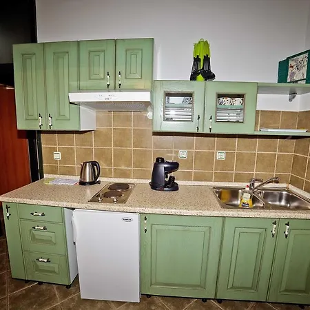 Ante Apartment *